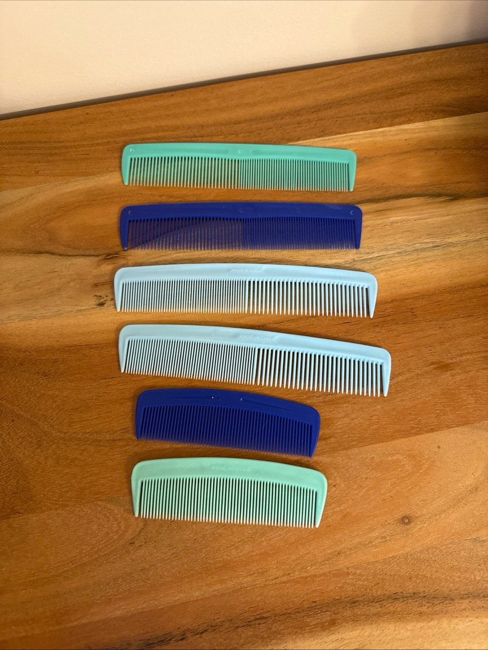 Lot Of 6 Vintage Comb Lot Blues & Greens RETRO Wide And Slim Tooth Combs